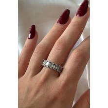 Leo'Stone Exclusive Seri Ayarlanabilir Kararmaz Kenarları Burgu Model Oval Sıra Taş Kadın Çelik Yüzük