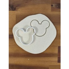 Cypnova Mickey Mouse Şeklinde Kurabiye Kalıbı 5 Adet Beyaz Renk