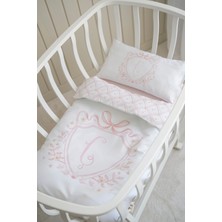 Nou Harf Serisi Ç Harfi Anne Yanı Nevresim Seti (60X100) - Noble Serie Pembe