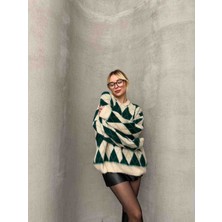 Şeyda Butik Krem Yeşil Baklava Desenli Yumoş Oversize Kazak
