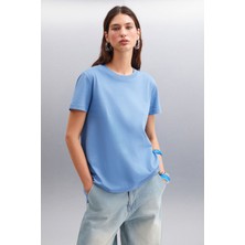 Grimelange Samantha Kadın %100 Organik Pamuklu Comfort Fit Arkası Uzun Basic Örme Indigo T-shirt