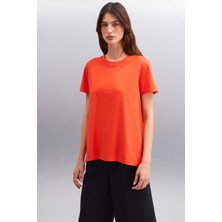 Grimelange Samantha Kadın %100 Organik Pamuklu Comfort Fit Arkası Uzun Basic Örme Kırmızı T-shirt