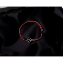 G&A Jewels 925 Ayar Gümüş ve Pırlanta Taşlı Yonca Kırmızı Ipli Bileklik