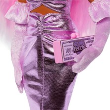 Mattel Barbie Deluxe Style Bebekler Pembe Saçlı HYV25