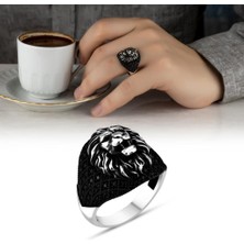 Takıhan Aslan Figür Tasarımlı Mikro Taş İşlemeli 925 Ayar Gümüş Yüzük