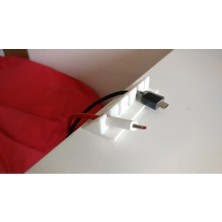 Pratik ve Yapışkanlı Kablo Düzenleyici – Ev ve Ofis Için Ideal