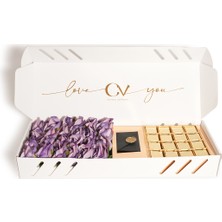 CV Chocolate Value Çiçekli Çikolata Kutusu