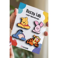 Rozzy Lab Winnie The Pooh 4lü Rozet Set - Piglet Tigger Too Tiger - Eeyore Eşek - Pinler - Yaka Çanta Aksesuar