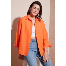 Lela Pamuklu Regular Fit Önü Kısa Arkası Uzun Oval Kesim Gömlek Kadın Gömlek CF25S163867