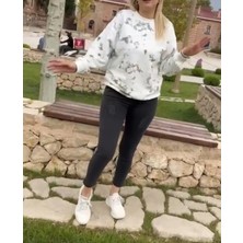 Füme Style Kadın Batik ve Taş Detaylı Beyaz Sweatshirt