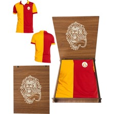 Galatasaray  Galatasaray Lisanslı Erkek Match Day Polo T-Shirt Aslan Ahşap Kutulu