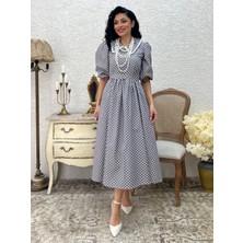 Yakalı Gri Puantiyeli Beyaz Dantelli Kloş Elbise