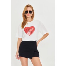 Kalp Baskılı T-Shirt