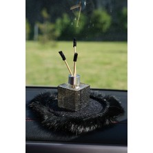 Tasarım Arabam Siyah Pullu Siyah Kordon Siyah Tüy Kaymaz Ped & Siyah Swarovski Kare Kavanoz Koku Set