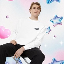 Sueso Store Sueso Store New Jeans Unisex Nakışlı Y2K Beyaz Sweatshirt