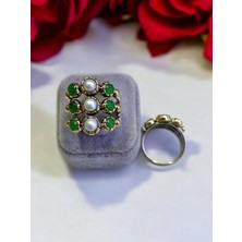 Halley Concept El Yapımı İnci-Zümrüt Taşlı Tasarım Gümüş Yüzük