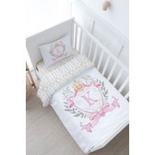 Tuğba Kuğu Bebek Boy Nevresim Takımı (100X150) - Pink Royal Series - K Harfi