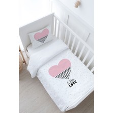Tuğba Kuğu Bebek Boy Nevresim Takımı (100X150) - Pure Baby Serisi - Pembe Çizgili Kalp