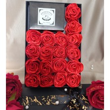 İnci Mode Kutuda Solmayan Güller 18 Adet Yapay Gül Kırmızı Aksesuar  Kutulu Siyah Kutu Gül Kutusu