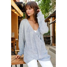 Gri Derin V Yaka, Kruvaze Tasarımlı, Salaş Triko Kazak