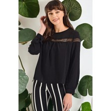 New Laviva Kadın Siyah Yuvarlak Yaka Dantel Detaylı Uzun Kol Regular Kesim Standart Boy Bluz