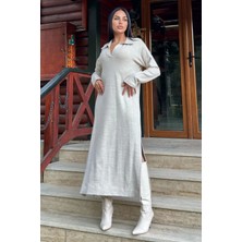 New Laviva Bej Polo Yaka, Uzun Kol, Yırtmaçlı, Salaş, Akrilik Örme Uzun Elbise