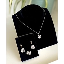 Gulshop35 Kadın Baget Taşlı Silver Kolye-Küpe ve Yüzük Üçlü Set