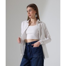 Parlak Çizgili Kadın Gömlek - Dokuma Kumaş, Rahat Kesim, Klasik & Trend Model