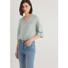 Mavi V Yaka Yeşil Bluz 121357-70808