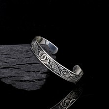 Tesbih Sepetim 925  AyarGümüş Desen Motifli Erkek Kelepçe Bileklik Modeli