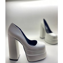 Hayy Shoes Beyaz Saten Kapalı Burun Çift Platform Topuklu Sandalet