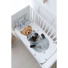 Tuğba Kuğu Bebek Boy Lastikli Çarşaf Seti - Iconic Serisi - Astronot Ayıcık