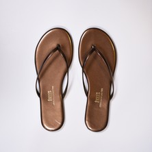 Tkees Kadın Suni Deri Rugan Bronz Parmak Arası Terlik Yaz Sezonu İçin Şık ve Konforlu