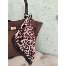 Nehir Kadın Fular 45*45 cm Leopar Desen