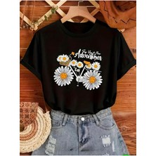 Medinenur Papatya Bisikiklet Baskılı Basic T-Shirt