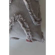 Calista Home Tüylü ve Desenli Yumuşacık Kırlent - 40 x 40  cm  Dekoratif ve Kullanışlı Kırlent Kılıfı