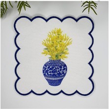Decofav Çini Vazoda Mimoza Çiçeği Nakış Kenar Kumaş Kokteyl Peçetesi 1 Adet