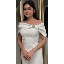 Abiyeniall Beyaz Taş Detaylı Yırtmaçlı Düz Kesim Krep Uzun Abiye Elbise 7701