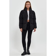 Kadın Siyah Kapüşonlu Oversize Şişme Mont