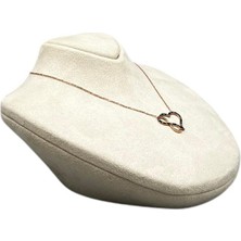 Megass Dekor Yerli Üretim Yerde Model Sardunya Kumaş Krem Renk Boy 19 cm En 16 cm Kolye Takı Mankeni