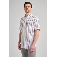 İmza Kısa Kol Çizgili Desen Bez Ayağı Düğmeli Yaka cepli Pamuklu Casual Comfort Fit Gömlek 1004250167