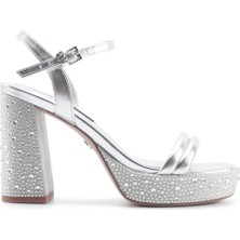 Nine West LAMARCIA 5FX Gümüş Kadın Ayakkabı