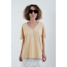 Zelish My Sister Mina V Yaka Tshirt