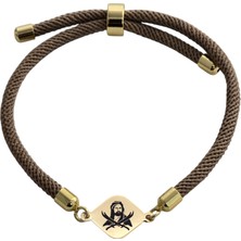 14 Ayar Plakalı Altın Özel Eşkenar Dörtgen Figürlü, Kahverengi Örgü Det Ayıyla Hz Ali Bilekliği, Gençlere ve Ergenlere Manevi Değeri Yüksek Özel Bir Hediye!