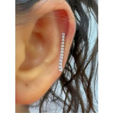 Takıconcept 2 Adet Taşlı Kıkırdak Küpe, Kristal Taşlı Şerit Küpe