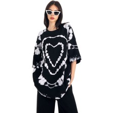 Yıkamalı Kalp Desenli Oversize Unisex Tişört