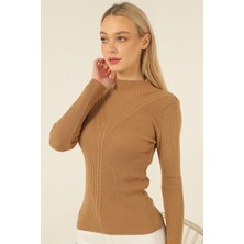 Vegenze Kadın Kamel Boğazlı Fitilli Saç Örgü Desenli Triko Kazak