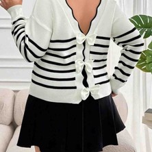 BAV Butik Ayvitrin Beyaz Sırt Bağlama Detaylı Çizgi Desen Triko Bluz
