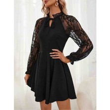 BAV Butik Ayvitrin Kadın Uzun Kollu Yakadan Bağcıklı Dantel Detaylı Kısa Ithal Krep Elbise