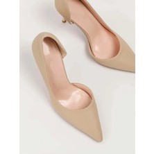 Trendy Anka Kadın Nude Ten Süet Asimetrik 9cm Ince Topuklu Yanı Yırtmaçlı Stiletto Klasik Topuklu Ayakkabı
